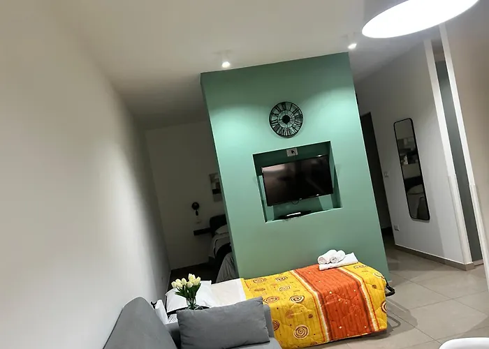 Sikelia Home